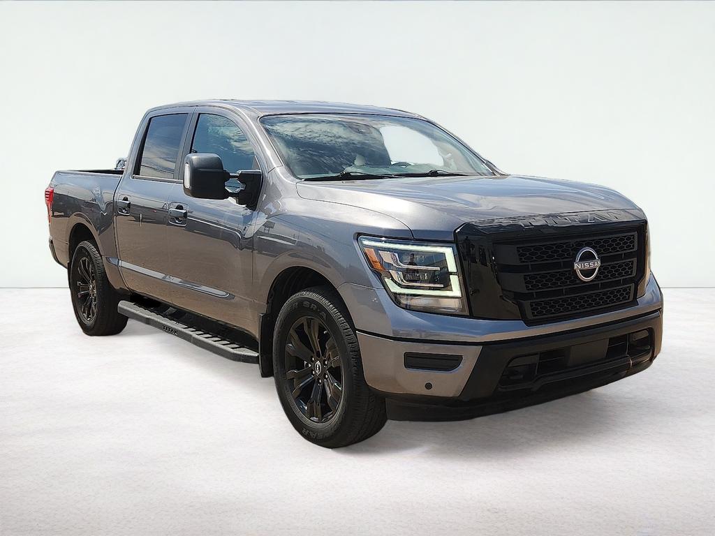 2023 Nissan Titan SV