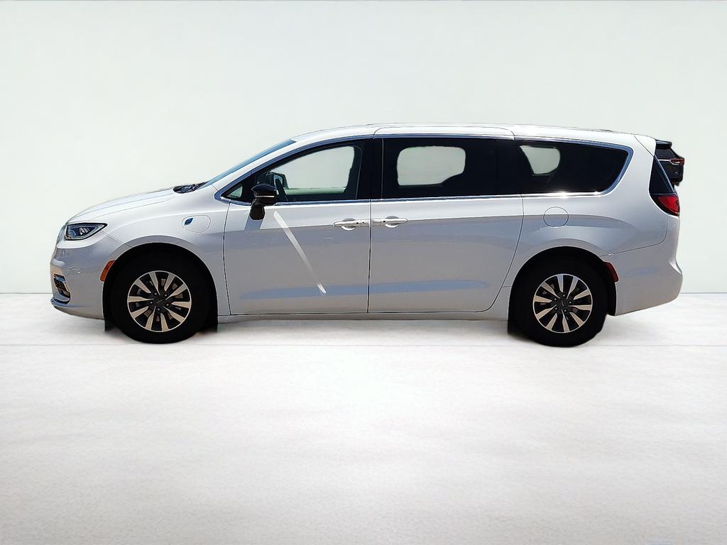 2024 Chrysler Pacifica Select