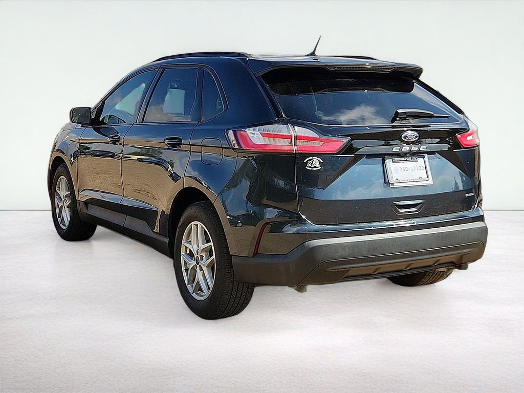 2022 Ford Edge SE