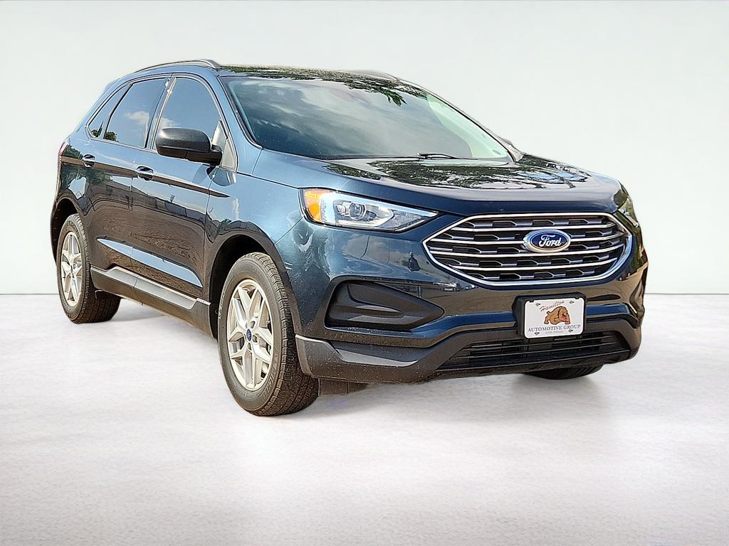 2022 Ford Edge SE