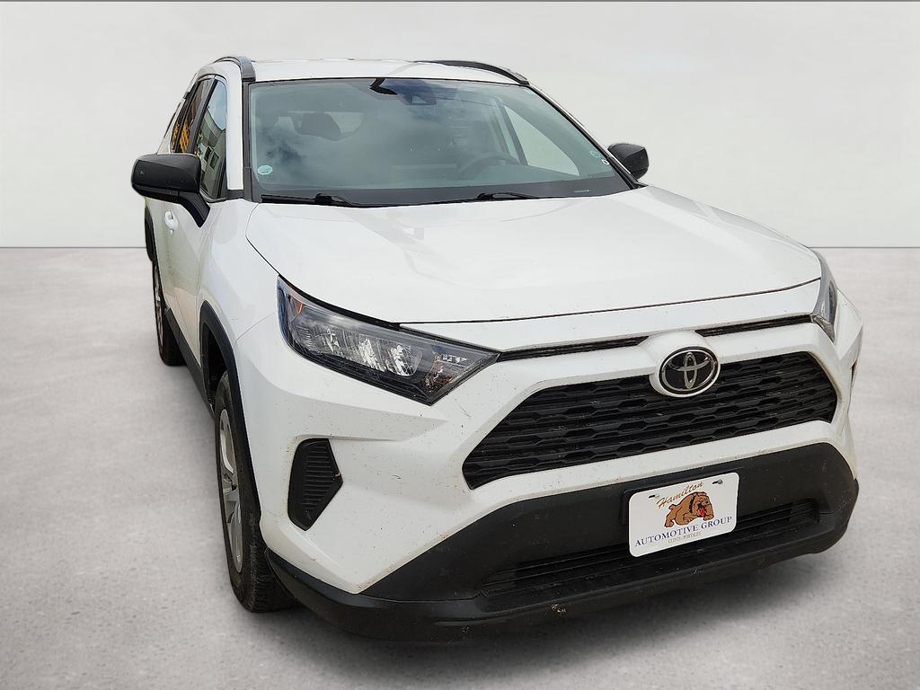 2020 Toyota RAV4 LE