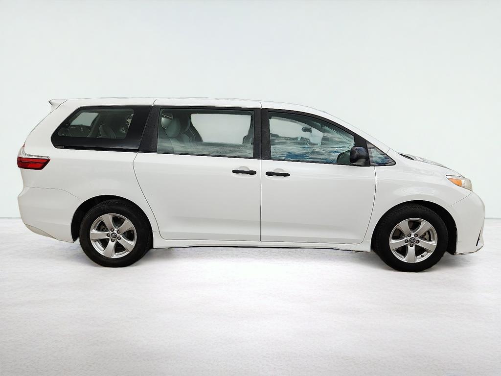 2018 Toyota Sienna L 7 Passenger