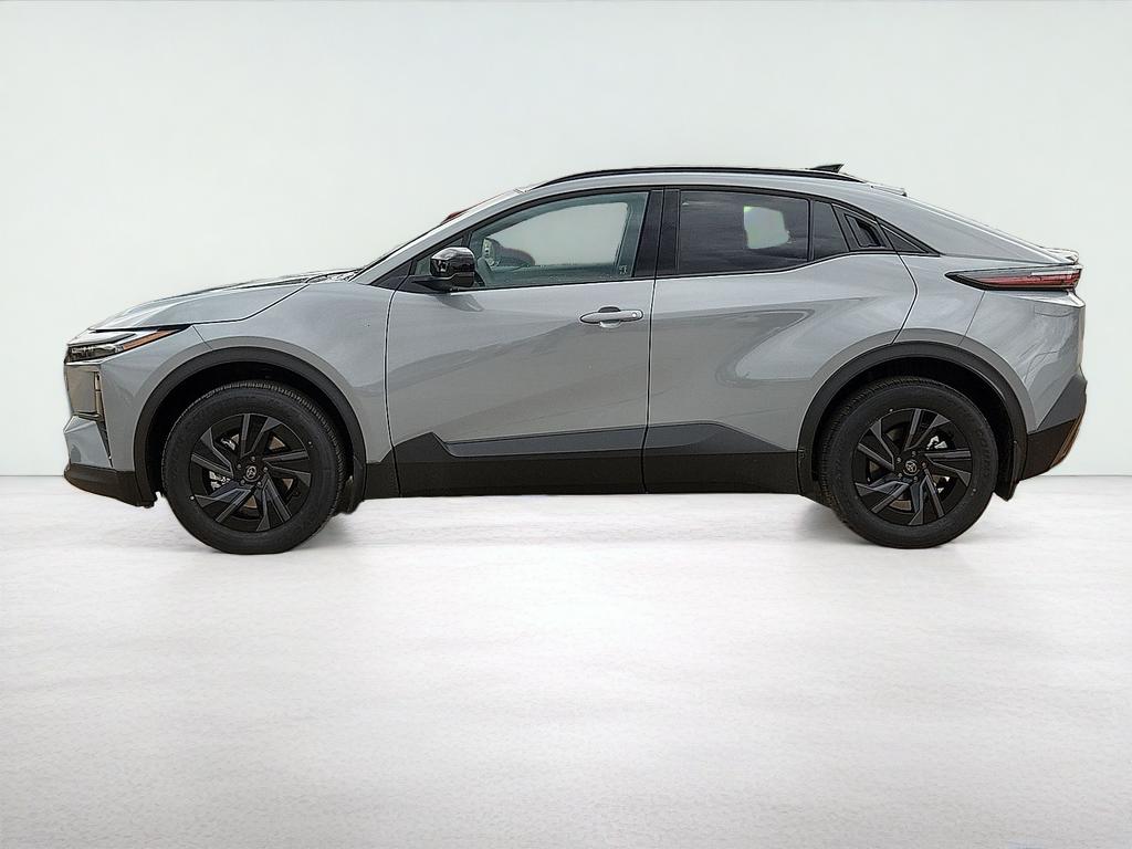 2026 Toyota C-HR SE - Photo 2