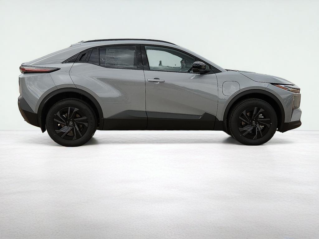 2026 Toyota C-HR SE - Photo 5