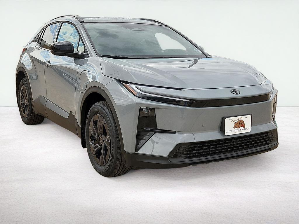 2026 Toyota C-HR SE - Photo 6