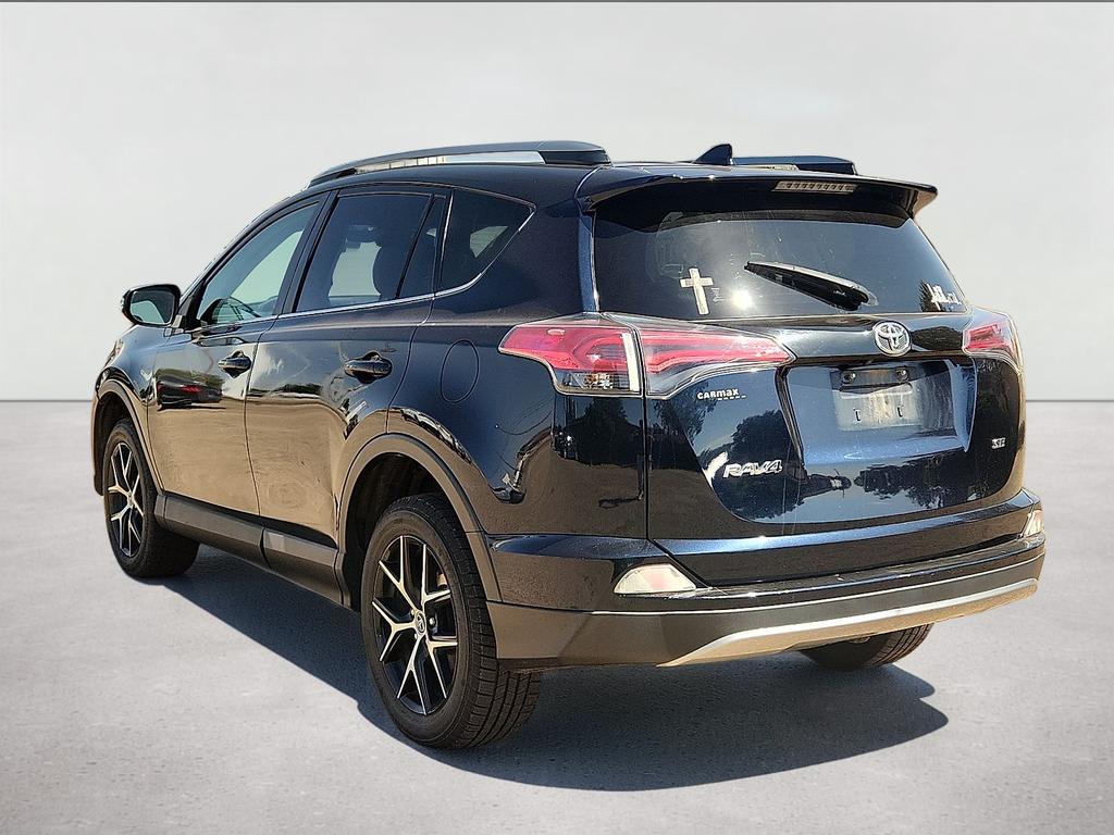 2017 Toyota RAV4 SE