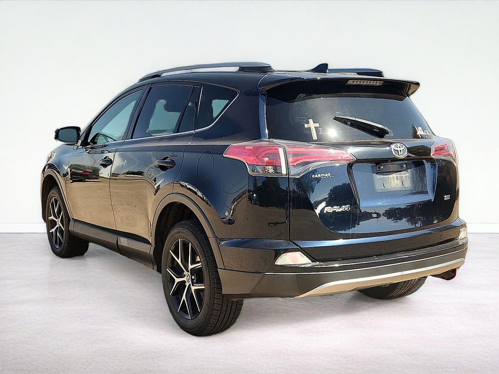 2017 Toyota RAV4 SE