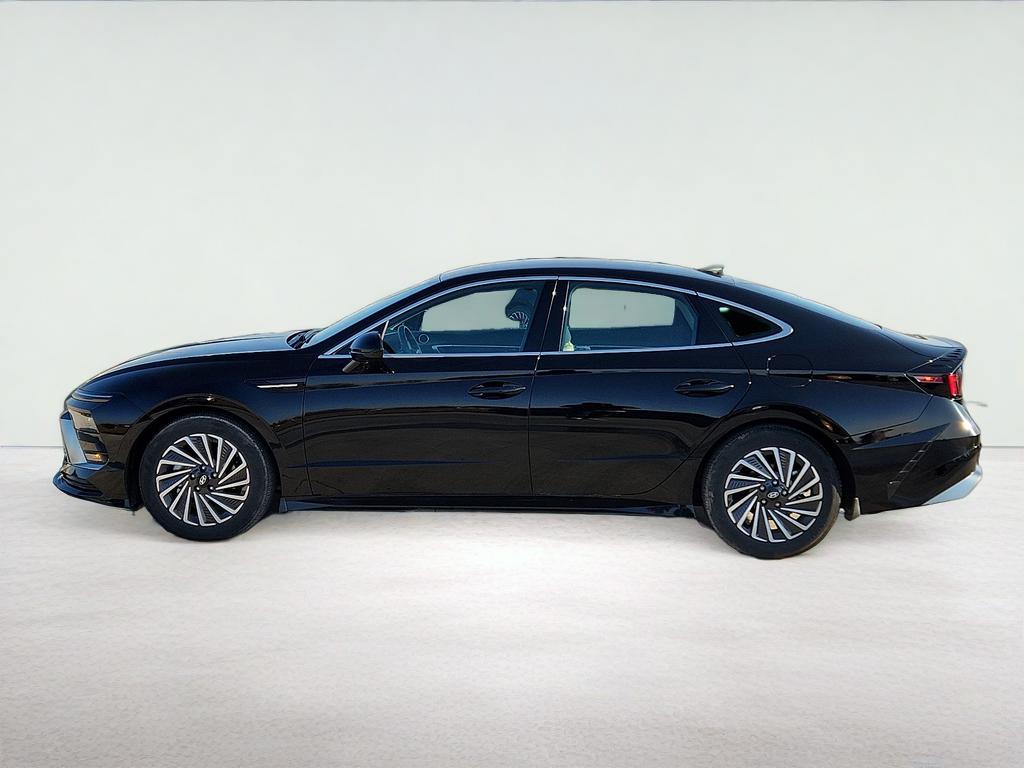 2024 Hyundai SONATA HYBRID SEL