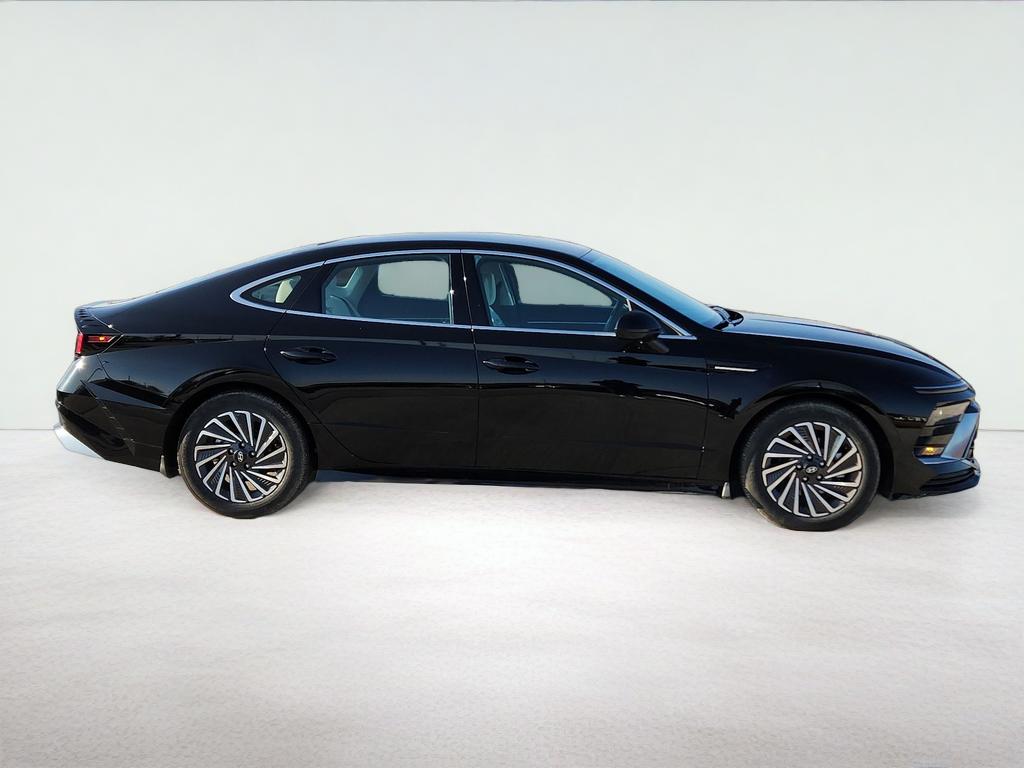 2024 Hyundai SONATA HYBRID SEL