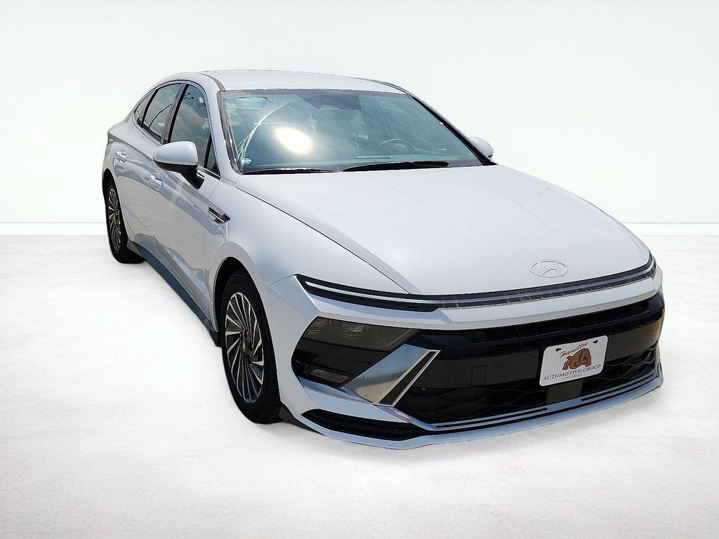 2025 Hyundai SONATA HYBRID SEL