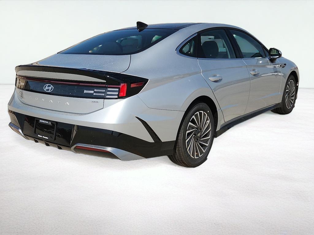2026 Hyundai SONATA HYBRID SEL