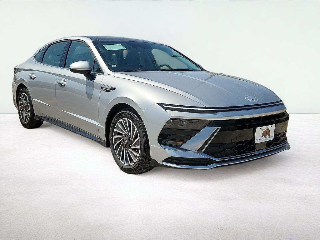 2026 Hyundai SONATA HYBRID SEL
