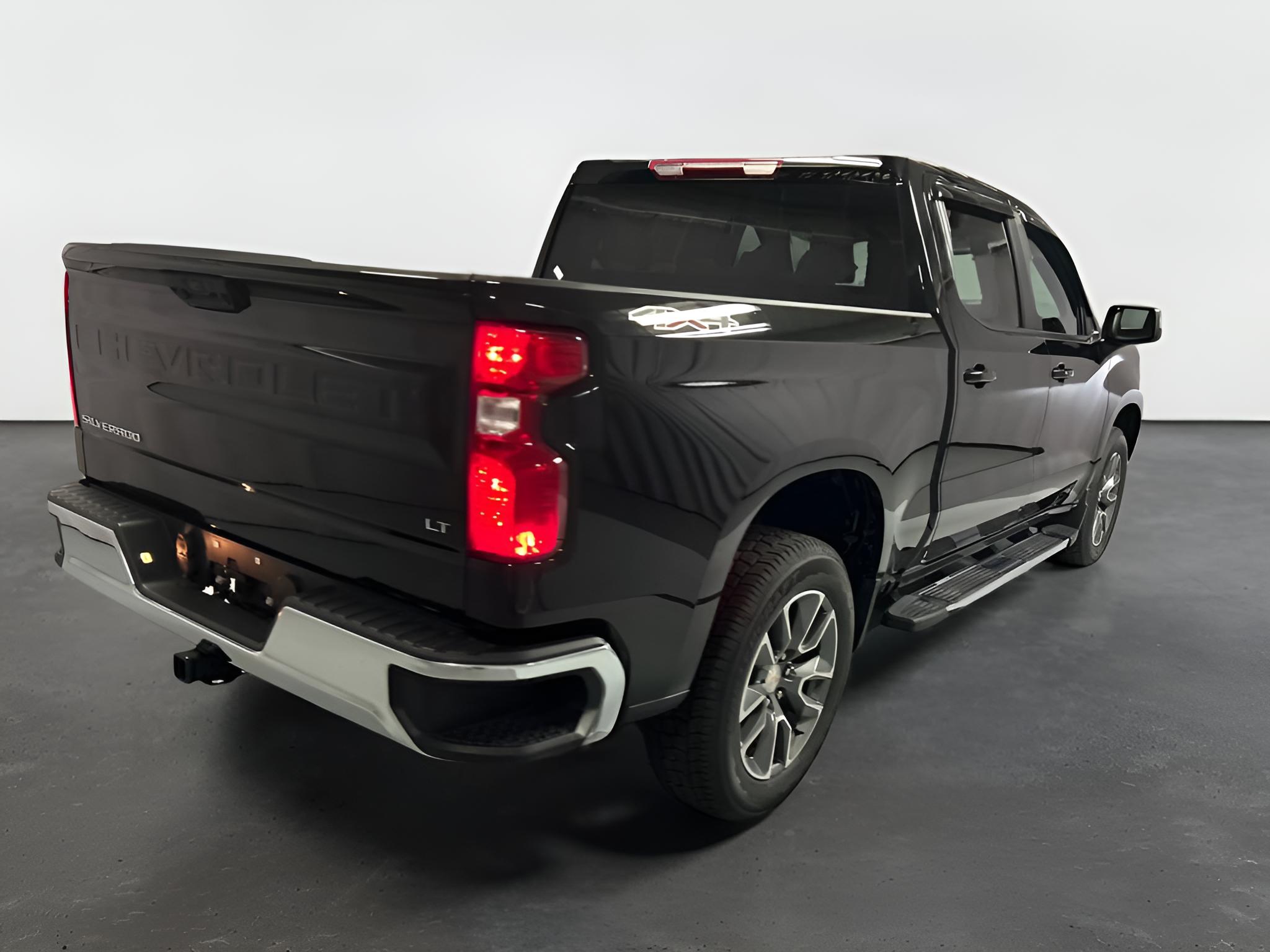 2025 Chevrolet Silverado 1500 LT (2FL)