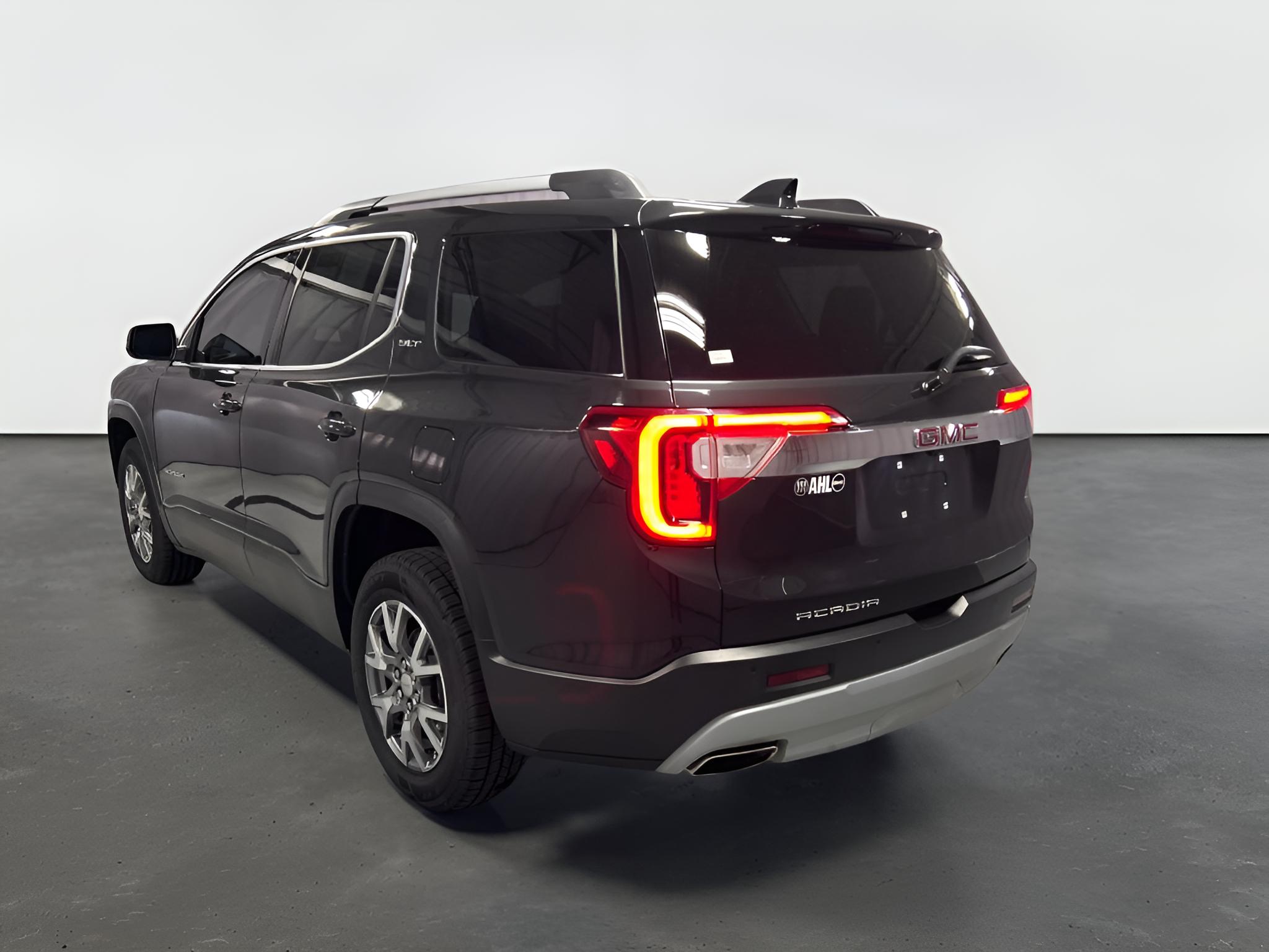 2020 GMC Acadia SLT