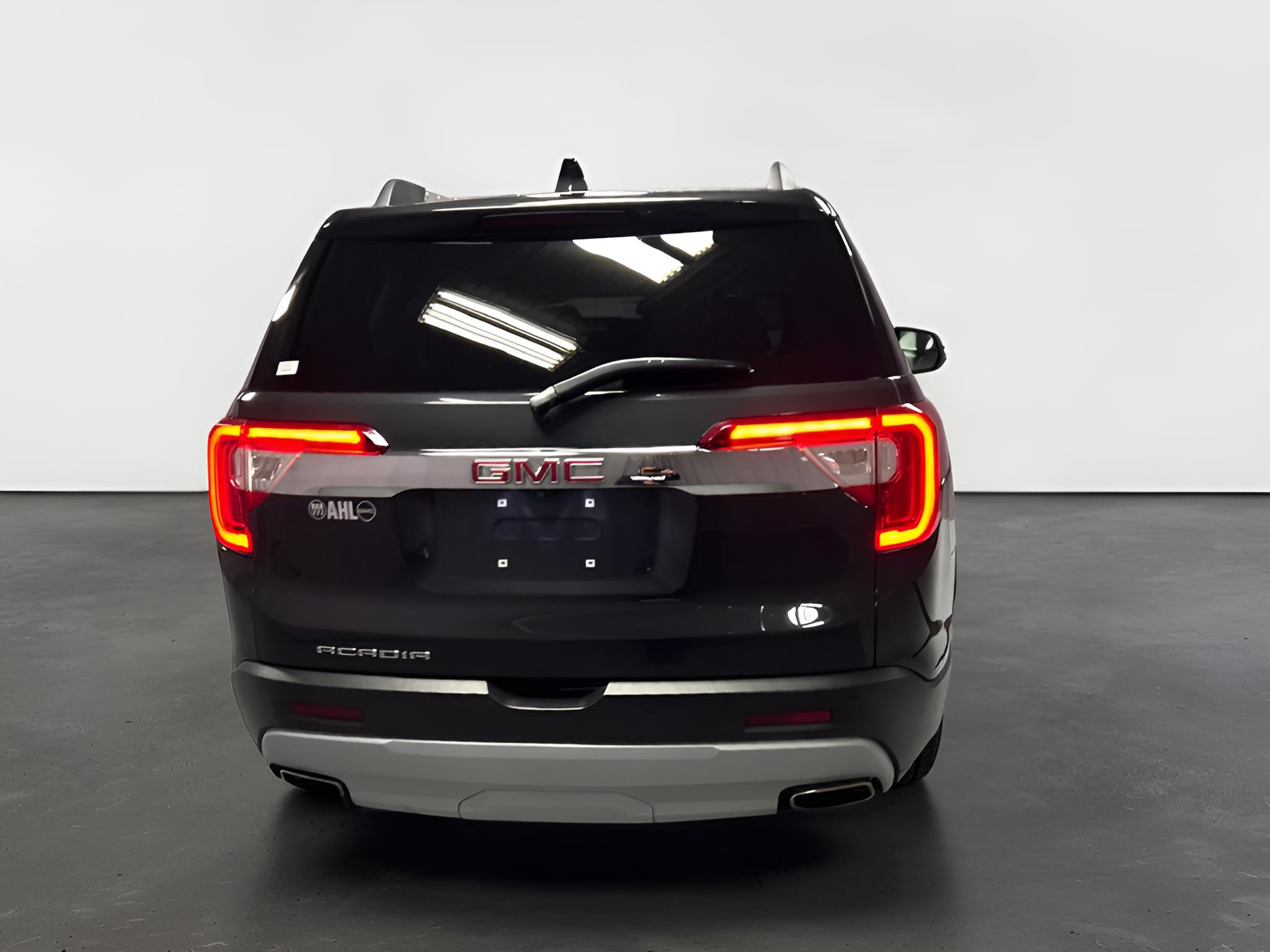 2020 GMC Acadia SLT