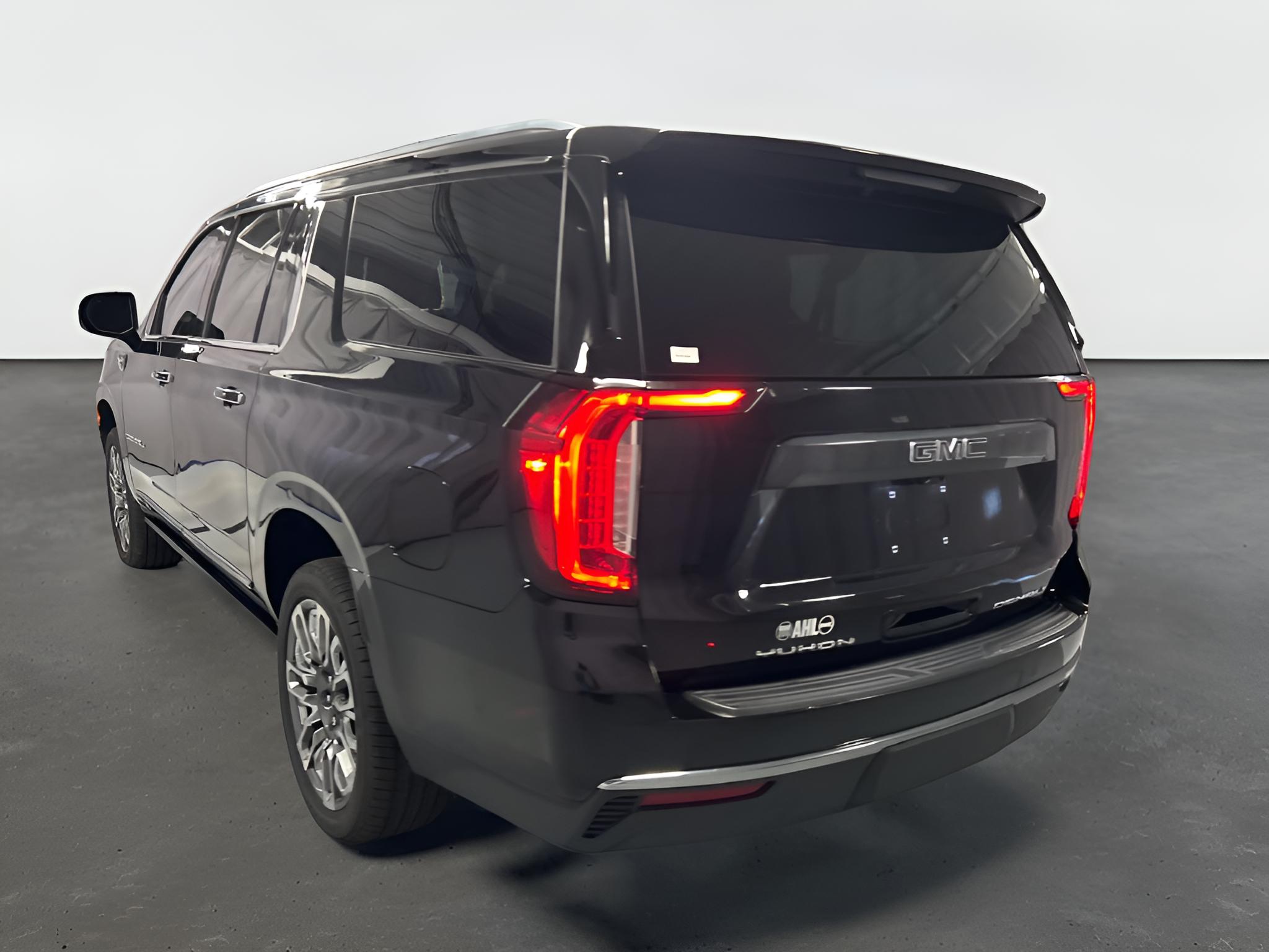 2024 GMC Yukon XL Denali Ultimate