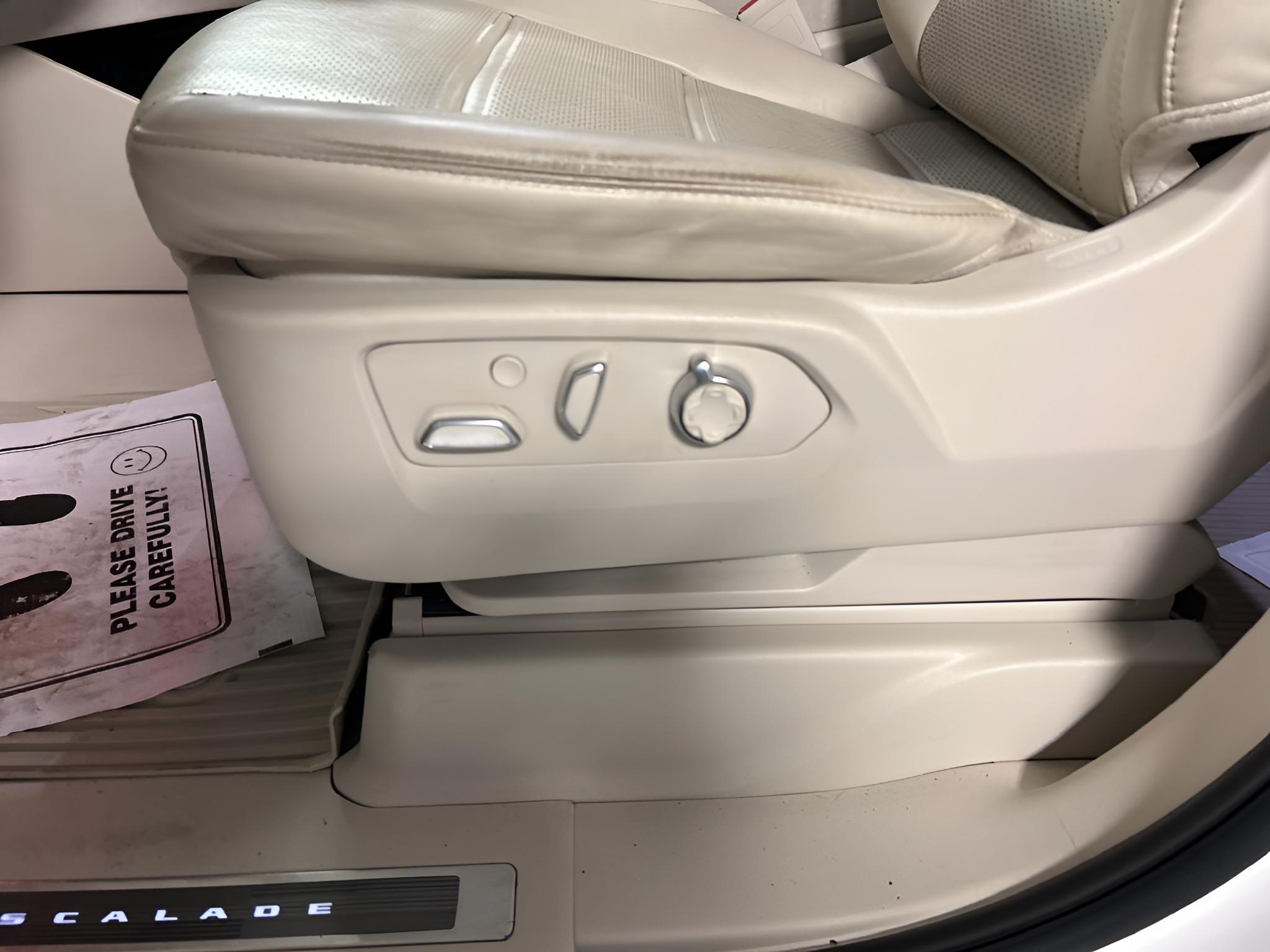 2023 Cadillac Escalade Premium Luxury Platinum