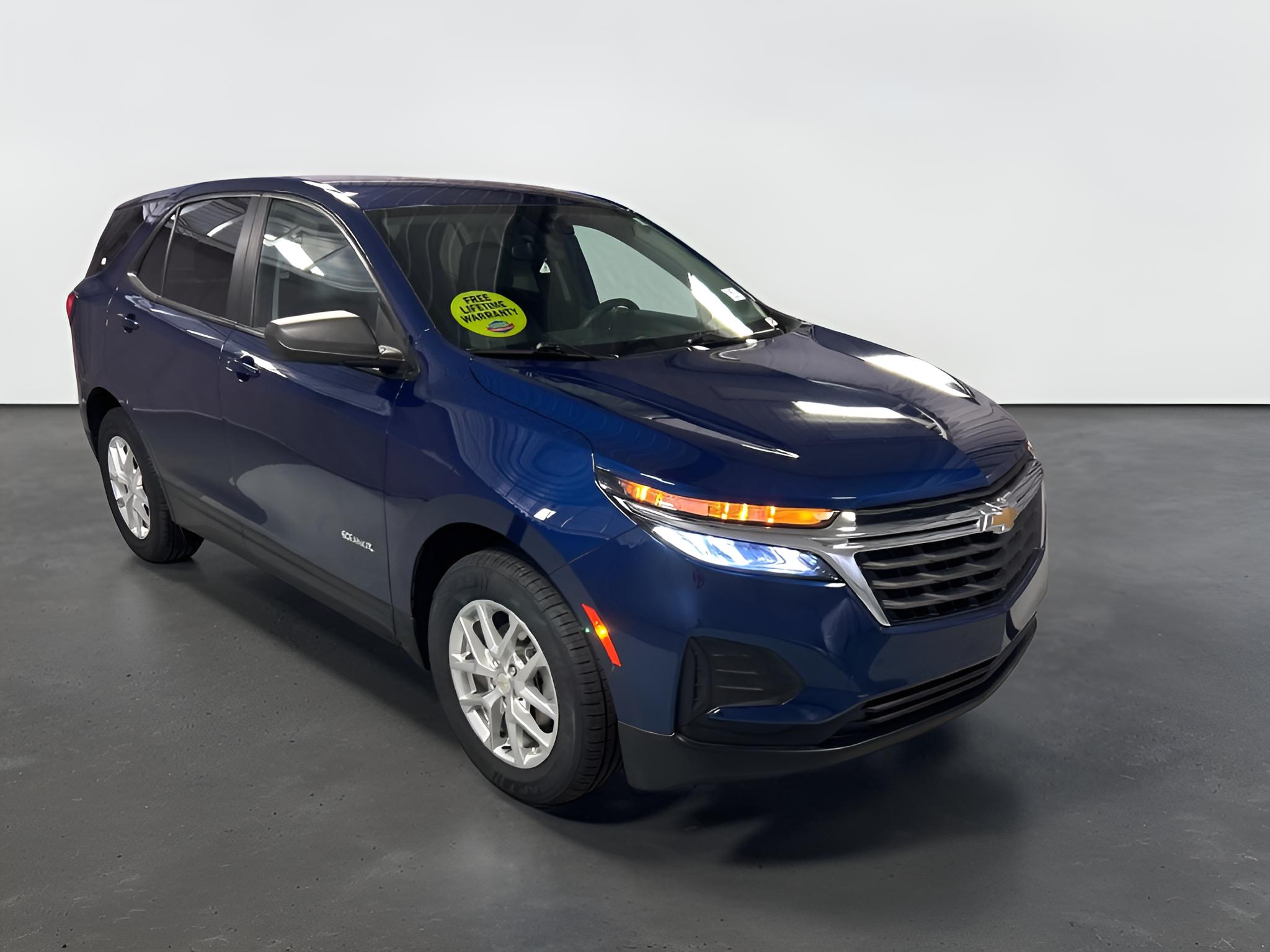 2023 Chevrolet Equinox LS