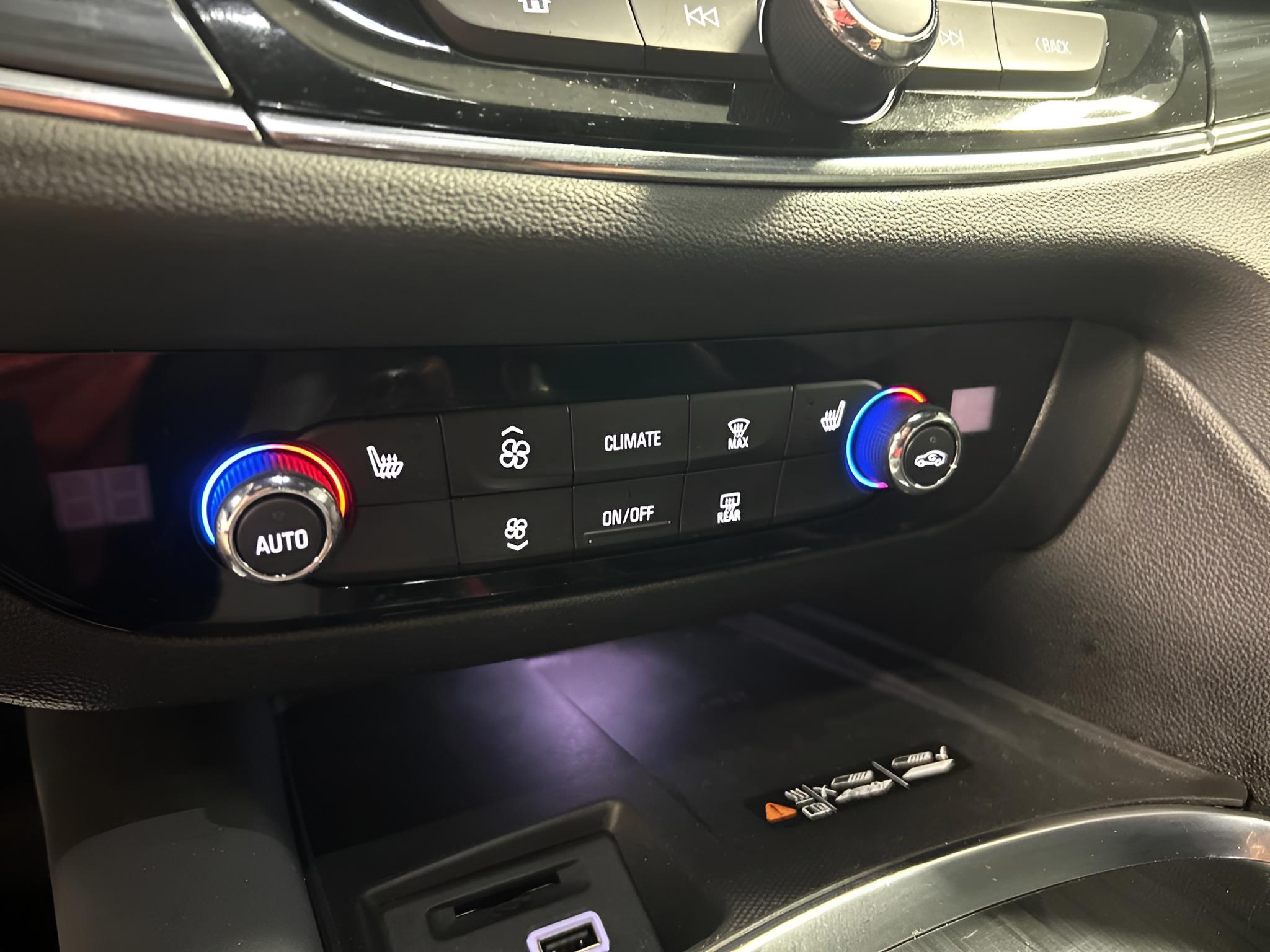 2024 Buick Enclave Essence