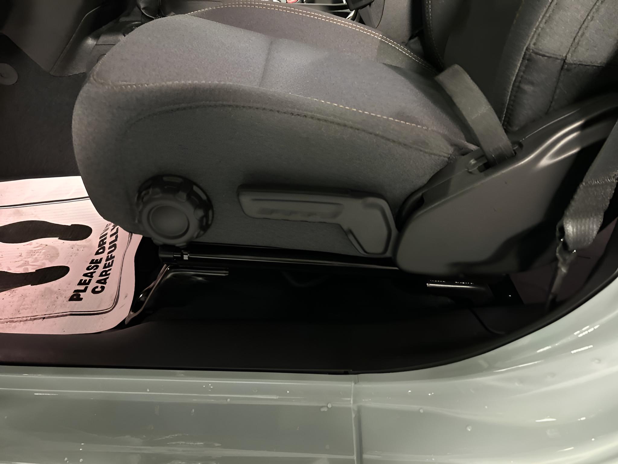 2027 Jeep Wrangler WRANGLER 4-DOOR SPORT