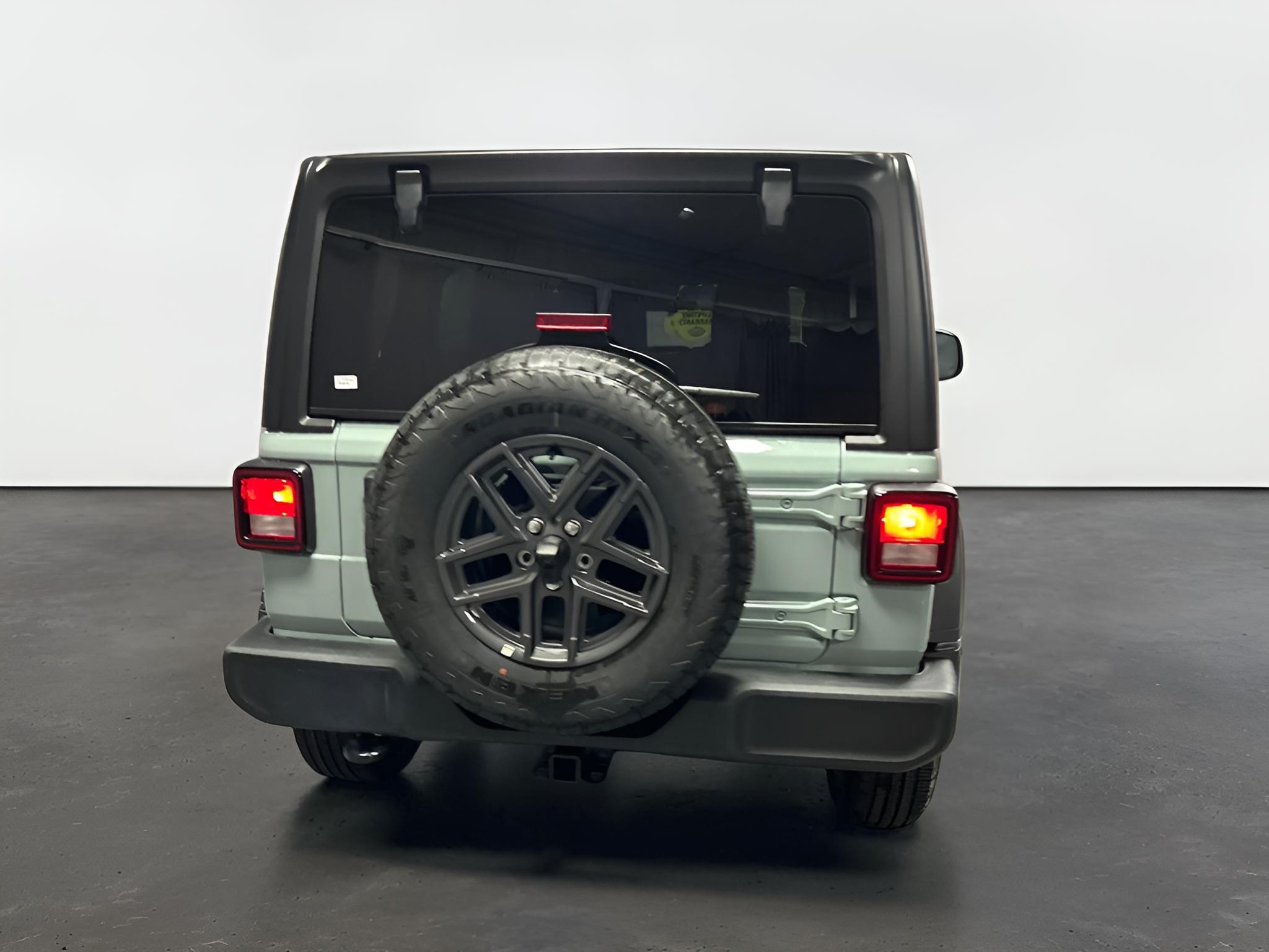 2027 Jeep Wrangler WRANGLER 4-DOOR SPORT