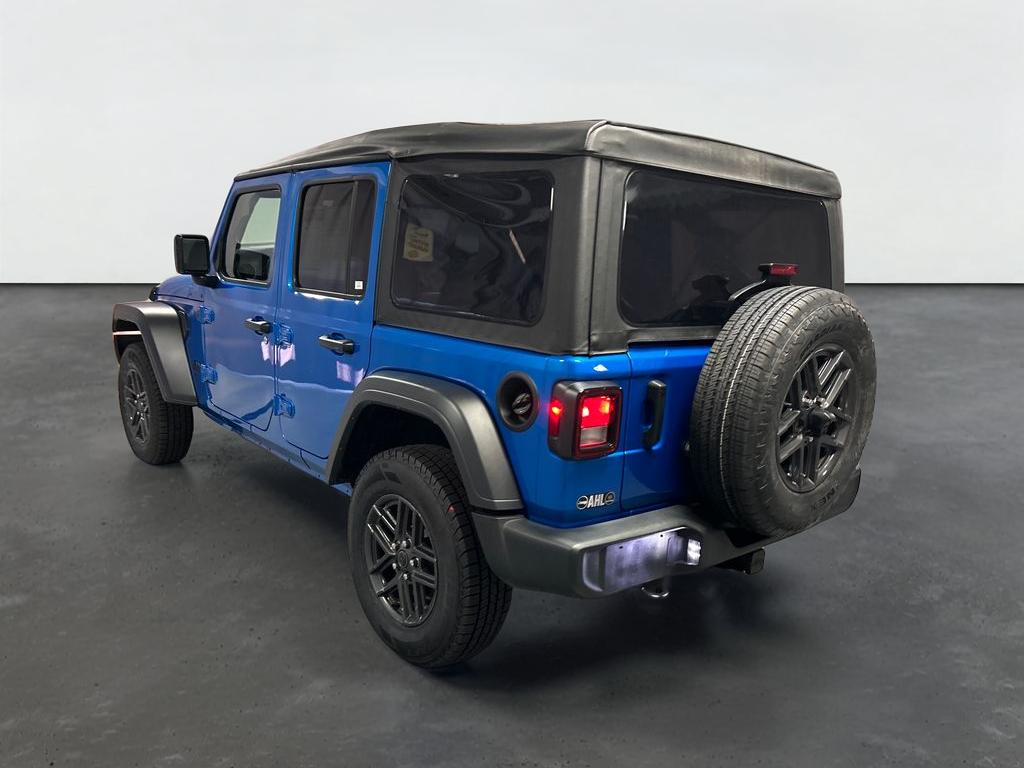 2025 Jeep Wrangler 4-Door Summit 4x4