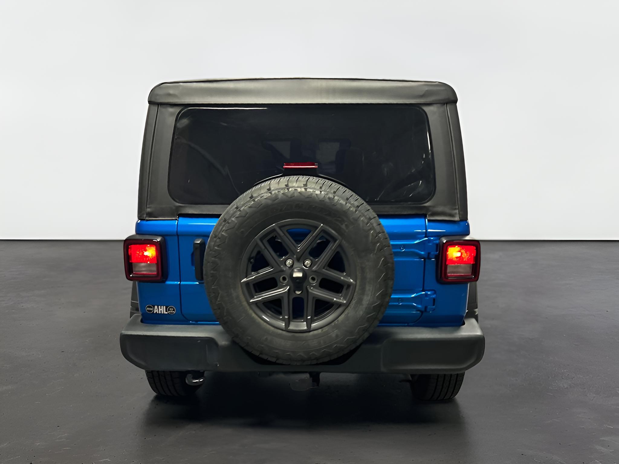 2025 Jeep Wrangler 4-Door Summit 4x4