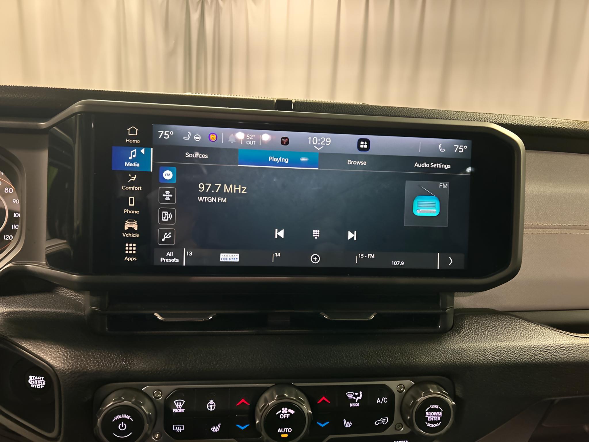 2025 Jeep Wrangler 4-Door Summit 4x4