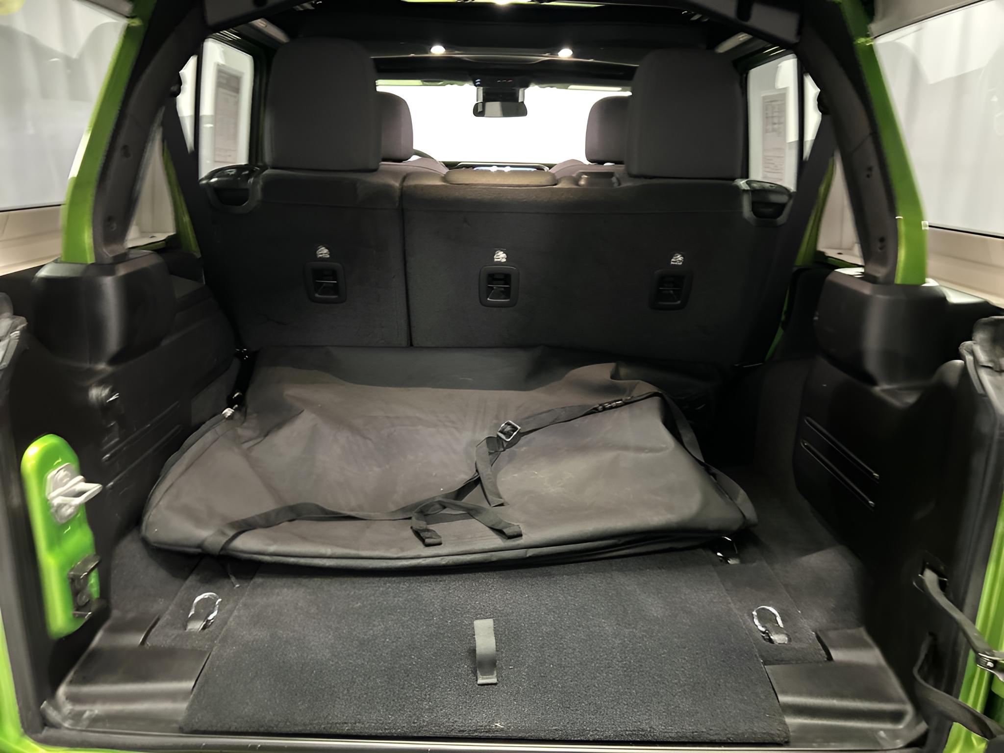 2025 Jeep Wrangler 4-Door Summit 4x4