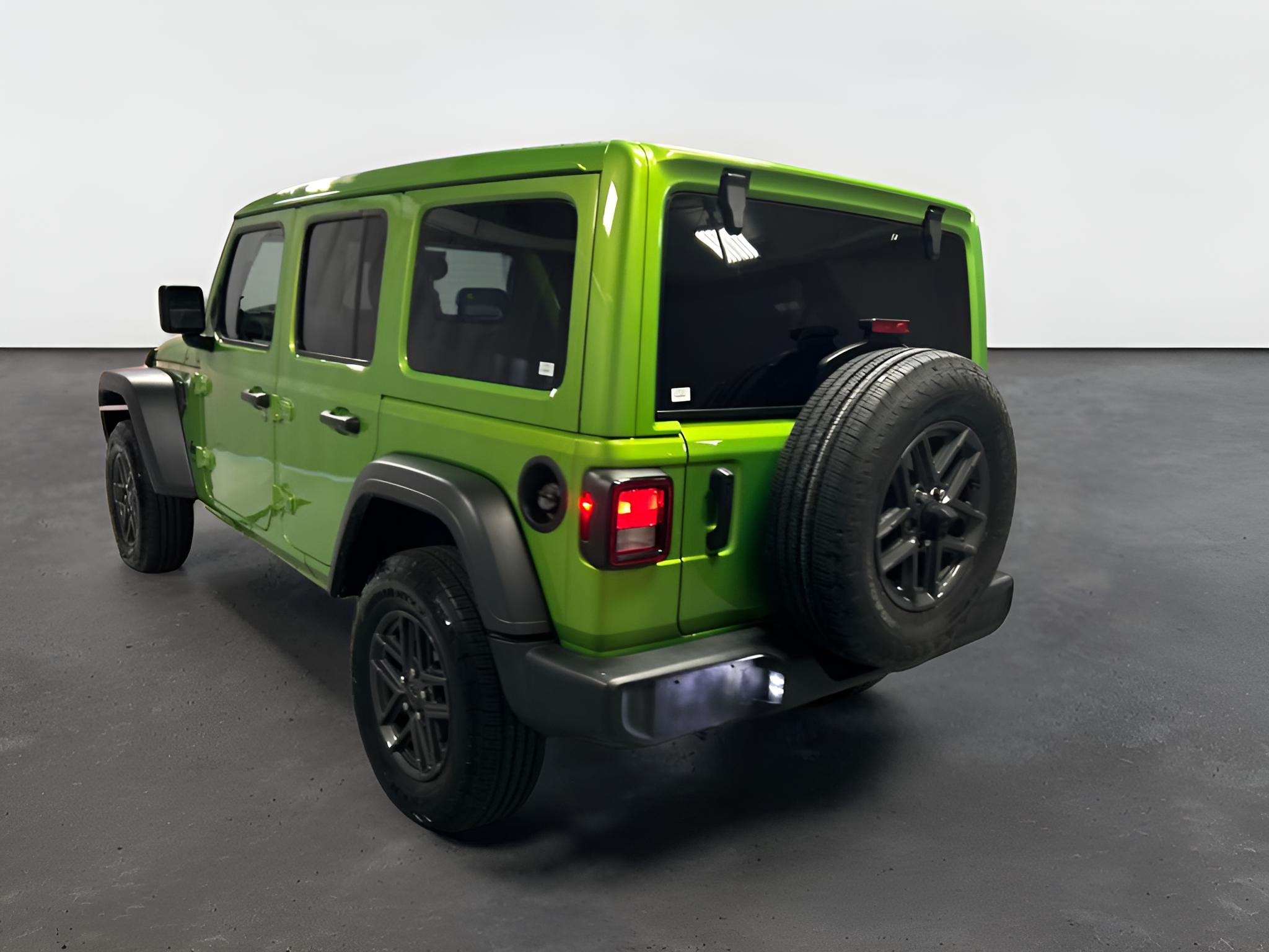 2025 Jeep Wrangler 4-Door Summit 4x4