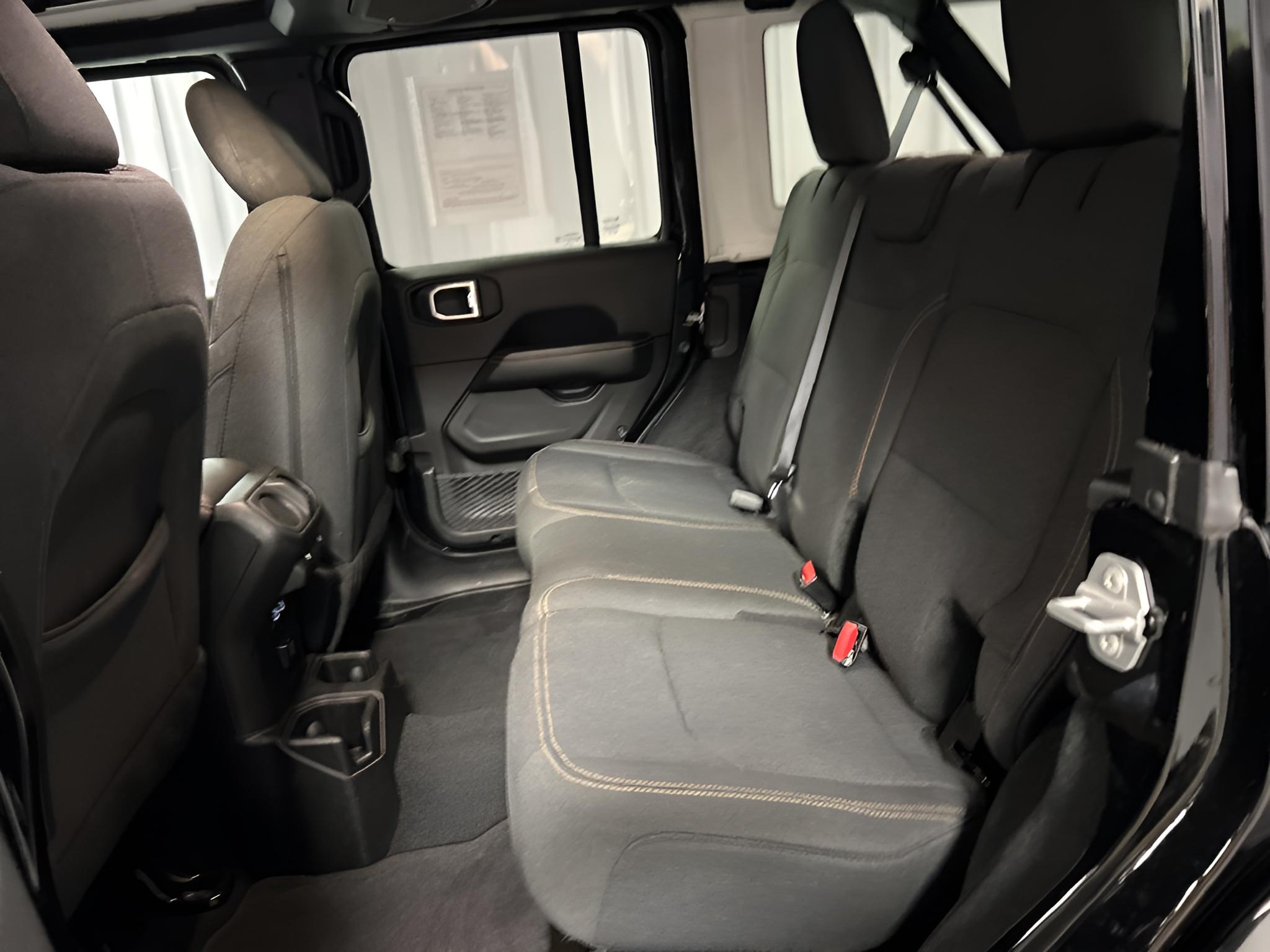 2026 Jeep Wrangler 4-Door Sahara 4x4