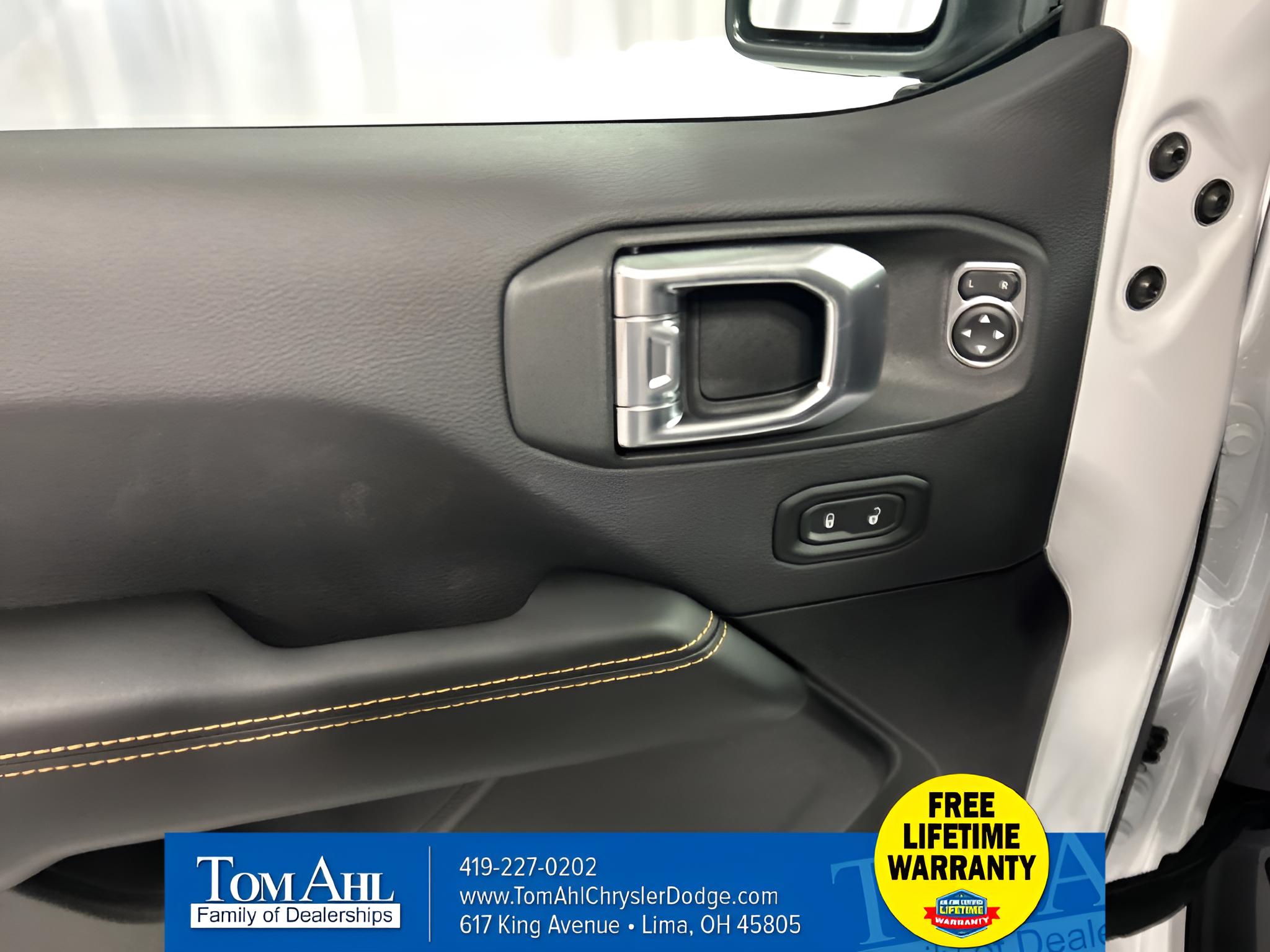 2027 Jeep Wrangler WRANGLER 4-DOOR SAHARA