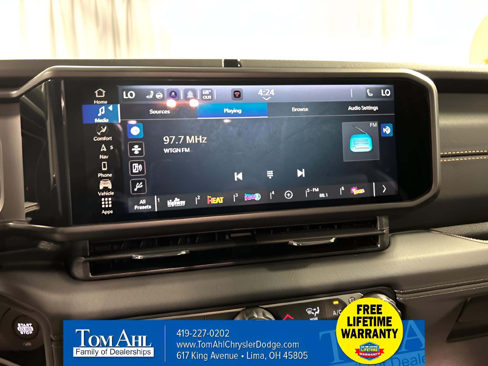 2027 Jeep Wrangler WRANGLER 4-DOOR SAHARA
