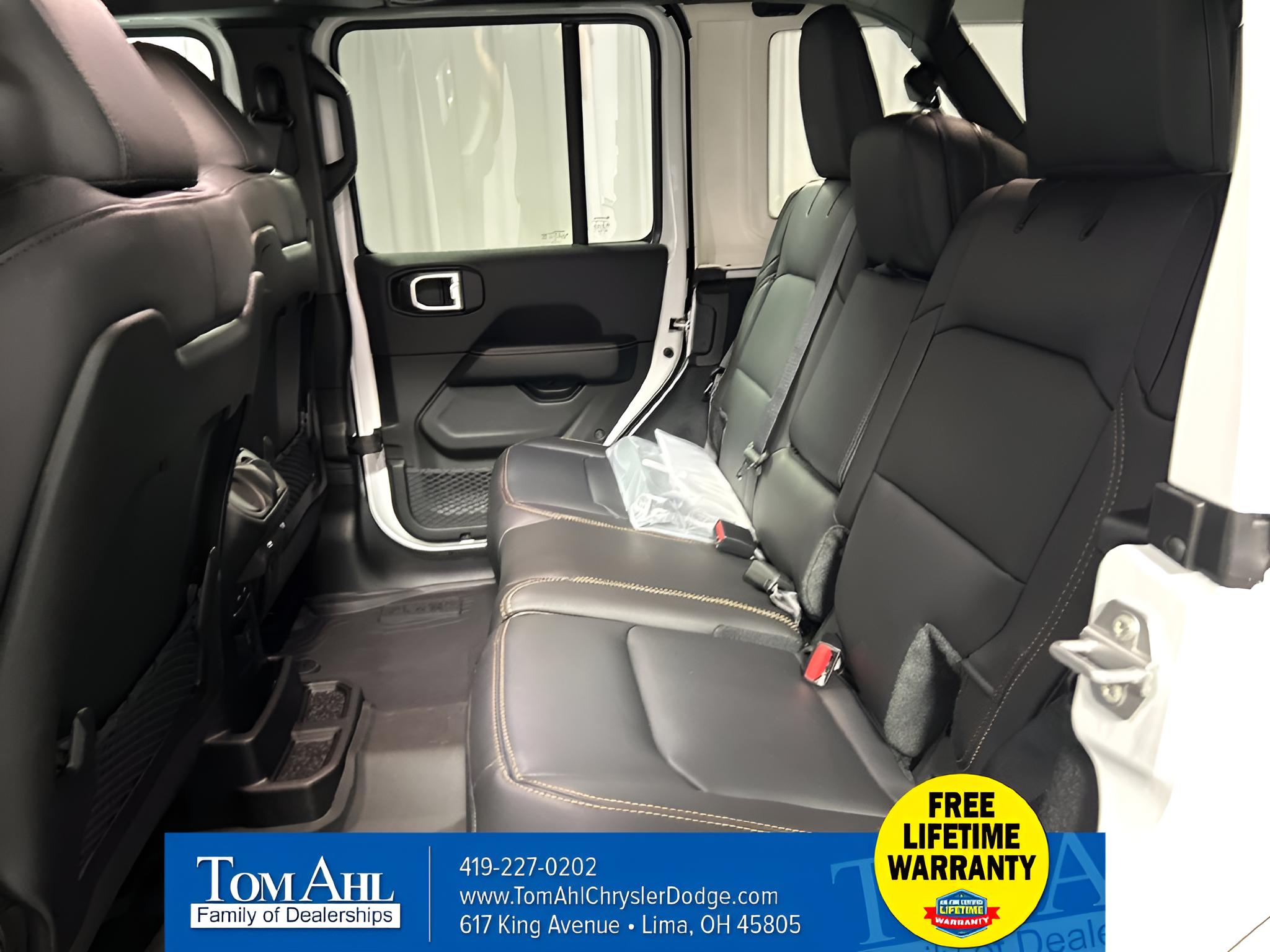 2027 Jeep Wrangler WRANGLER 4-DOOR SAHARA