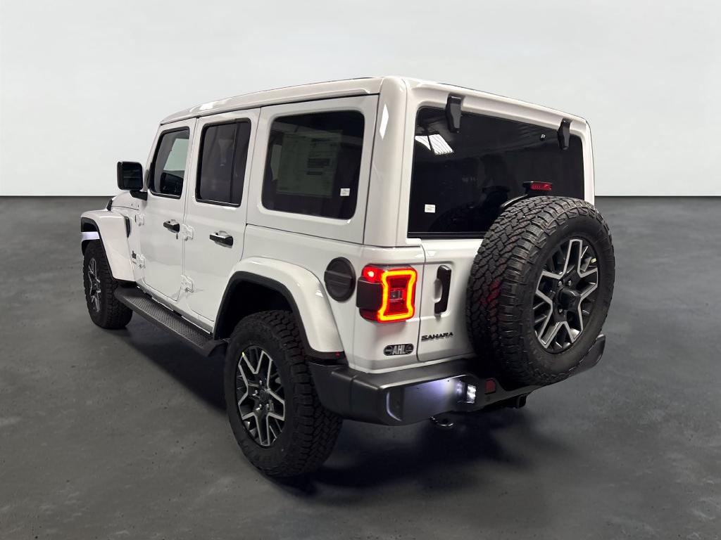 2027 Jeep Wrangler WRANGLER 4-DOOR SAHARA