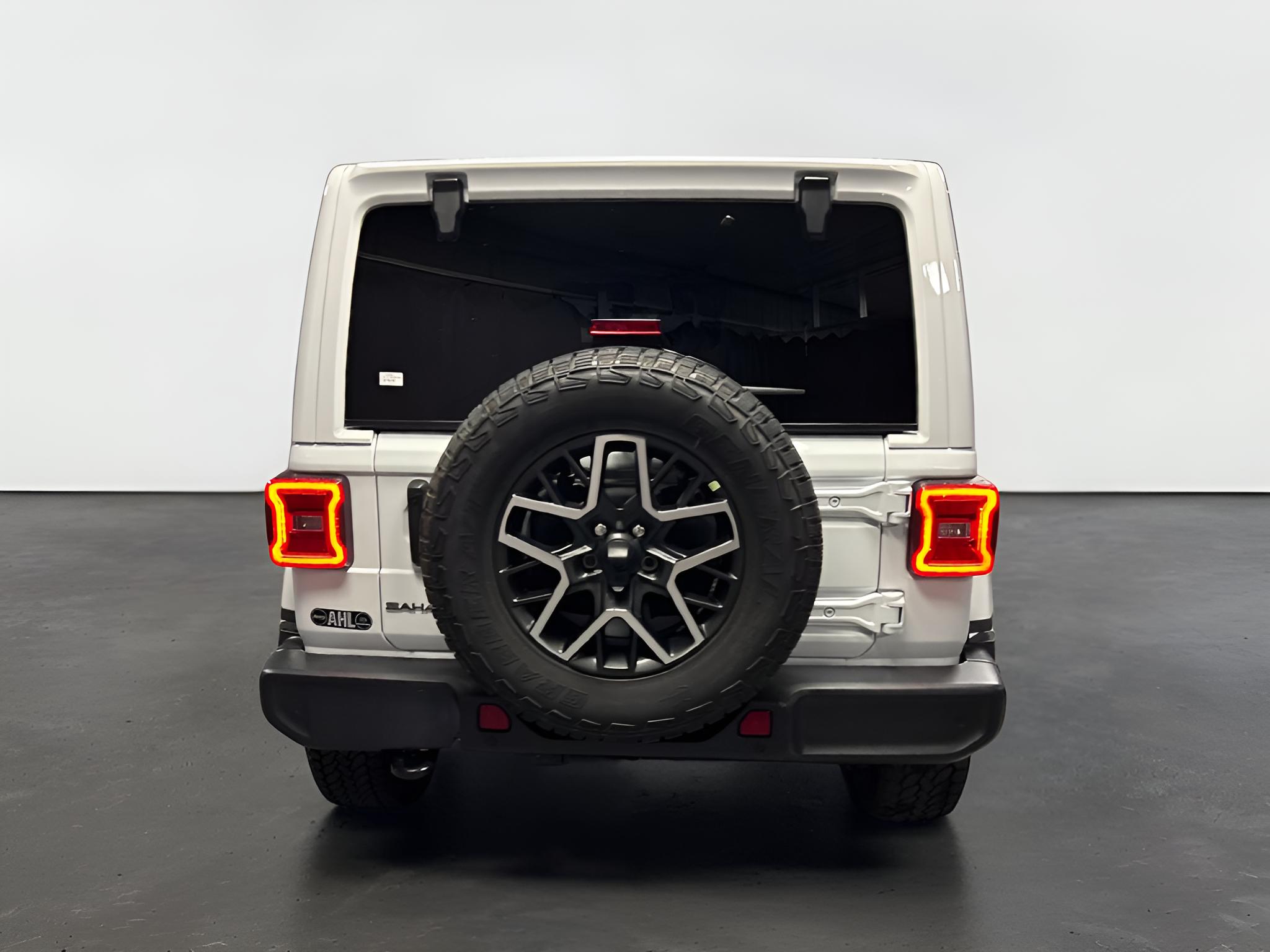 2027 Jeep Wrangler WRANGLER 4-DOOR SAHARA