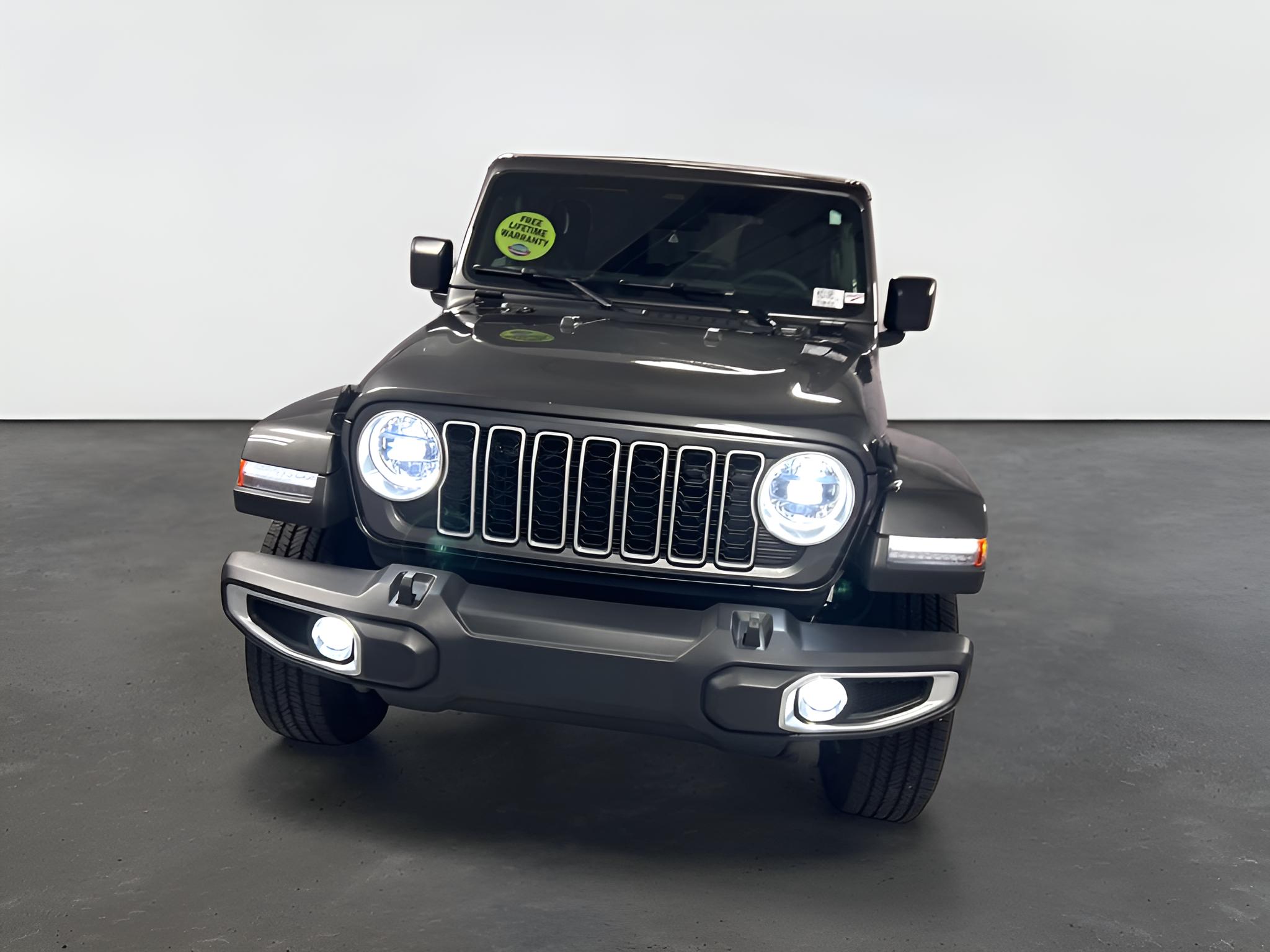 2026 Jeep Wrangler 4-Door Sahara 4x4