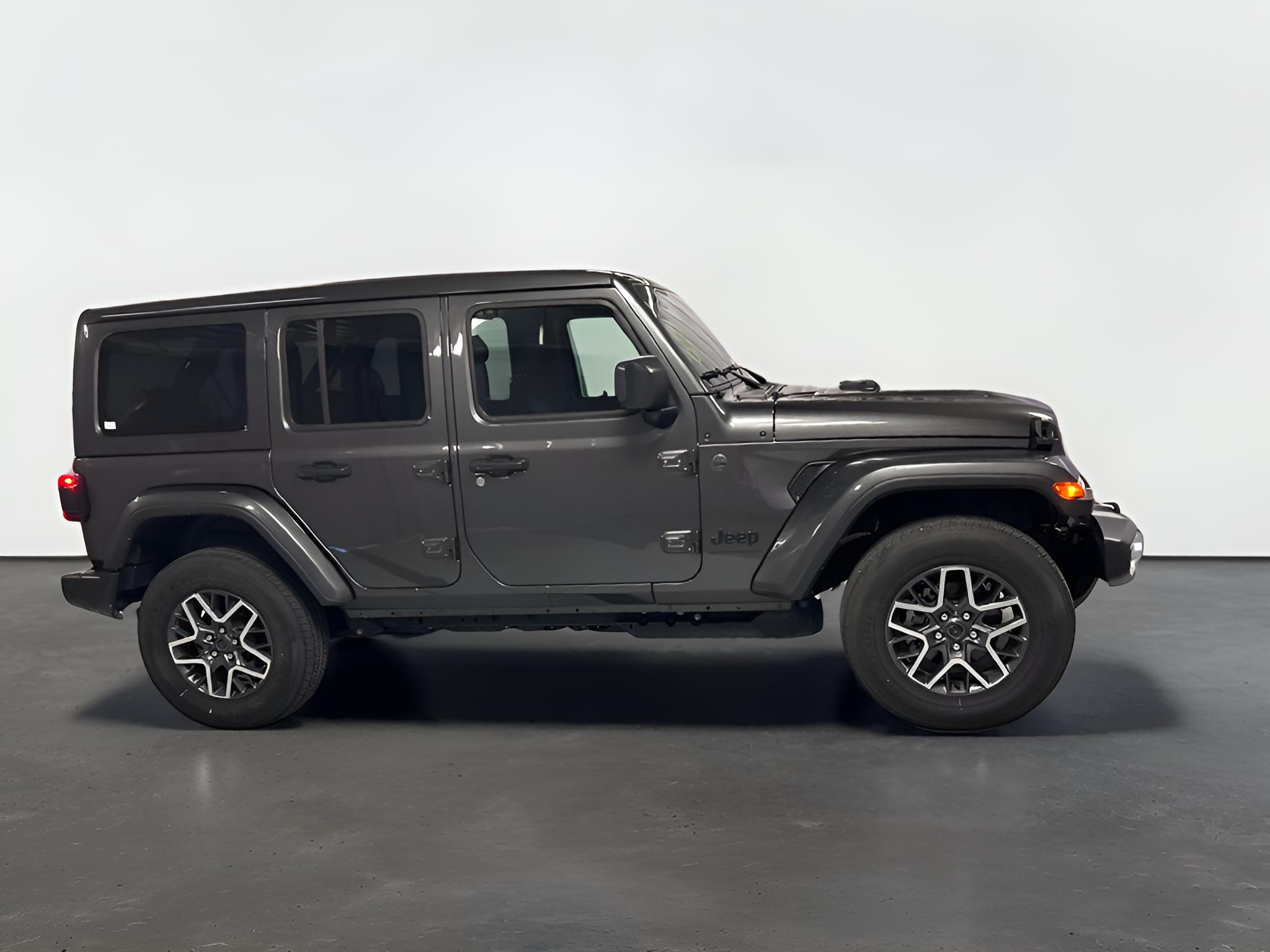 2026 Jeep Wrangler 4-Door Sahara 4x4