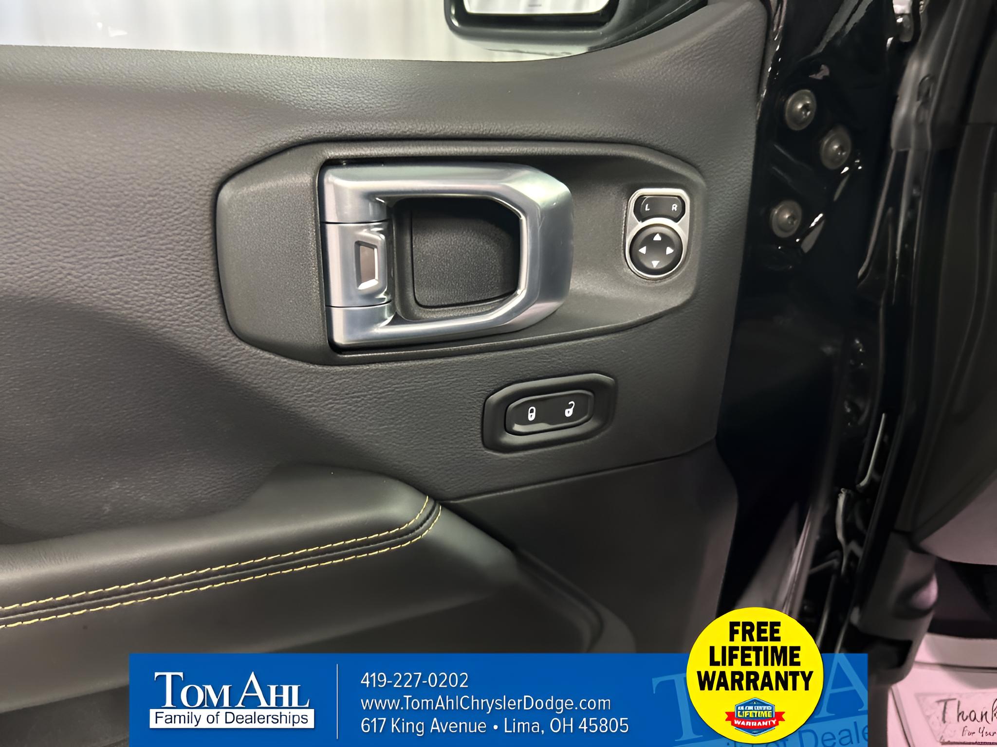 2027 Jeep Wrangler WRANGLER 4-DOOR SAHARA