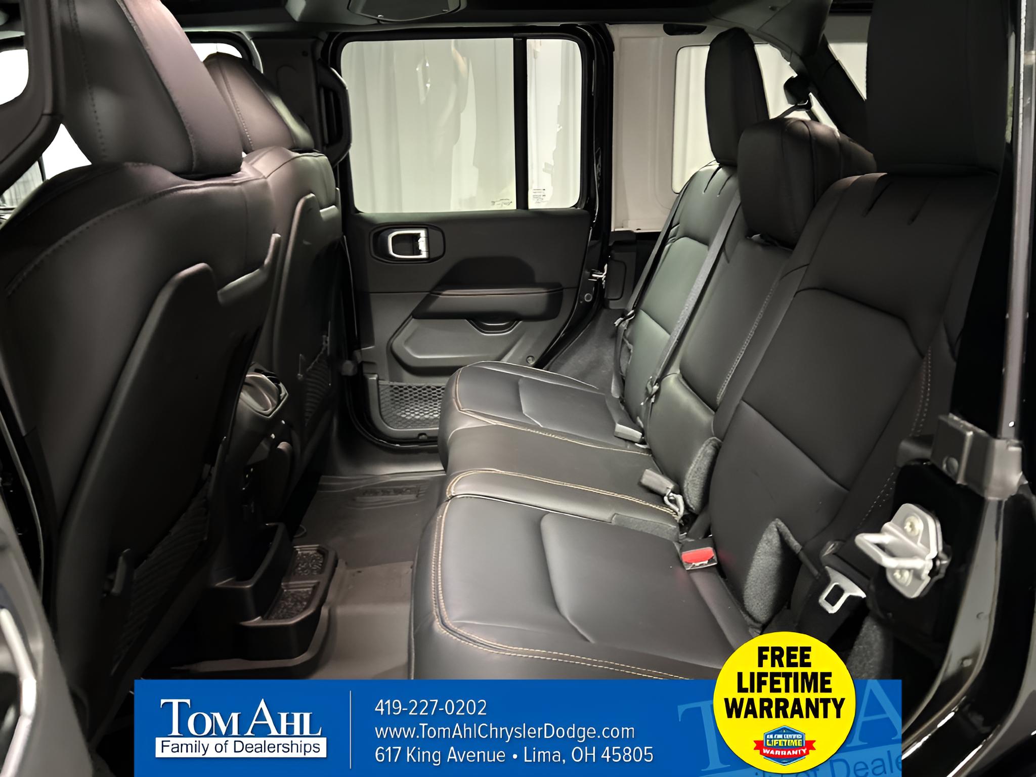 2027 Jeep Wrangler WRANGLER 4-DOOR SAHARA