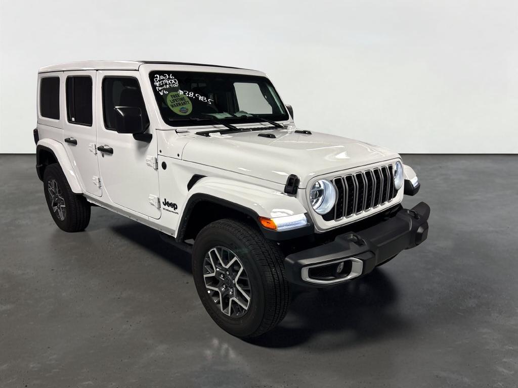 2026 Jeep Wrangler 4-Door Sahara 4x4