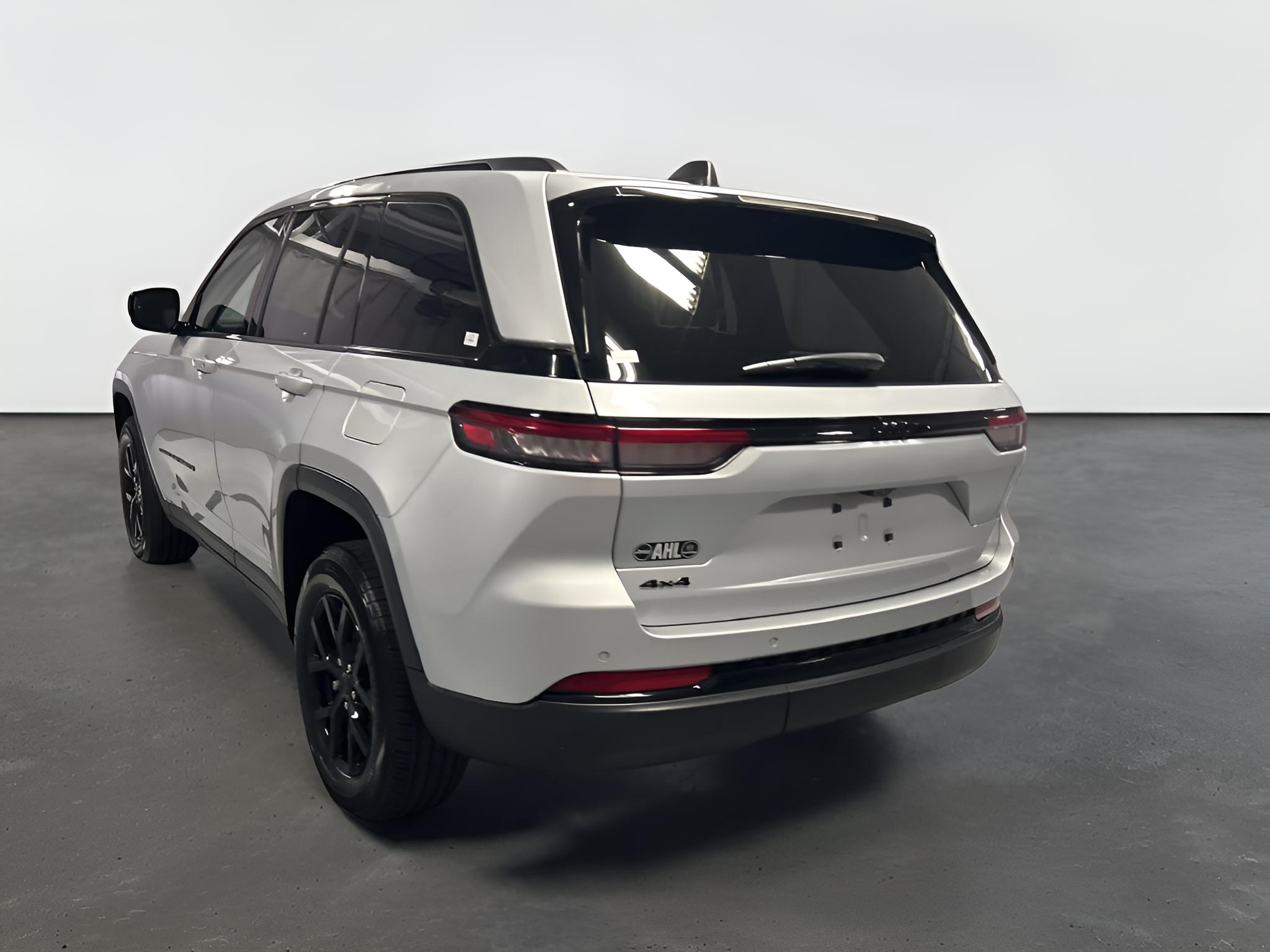 2024 Jeep Grand Cherokee Altitude X 4x4