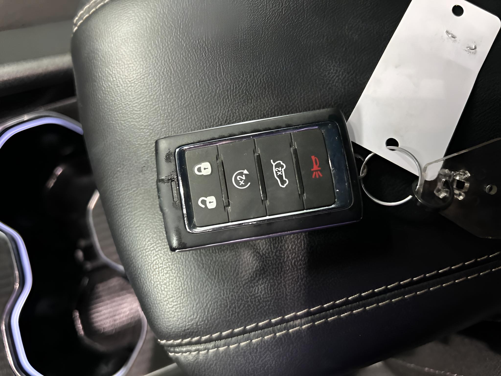 2025 Jeep Grand Cherokee Laredo 4x4