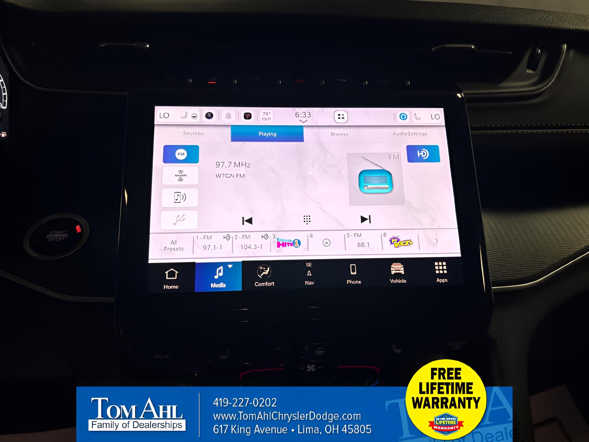 2027 Jeep Grand Cherokee GRAND CHEROKEE LAREDO X 4X4