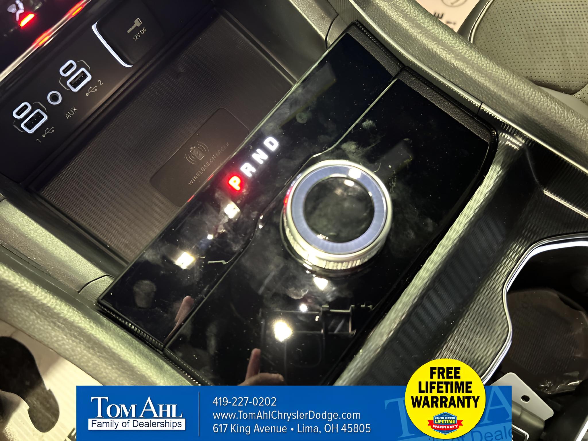 2027 Jeep Grand Cherokee GRAND CHEROKEE LAREDO X 4X4
