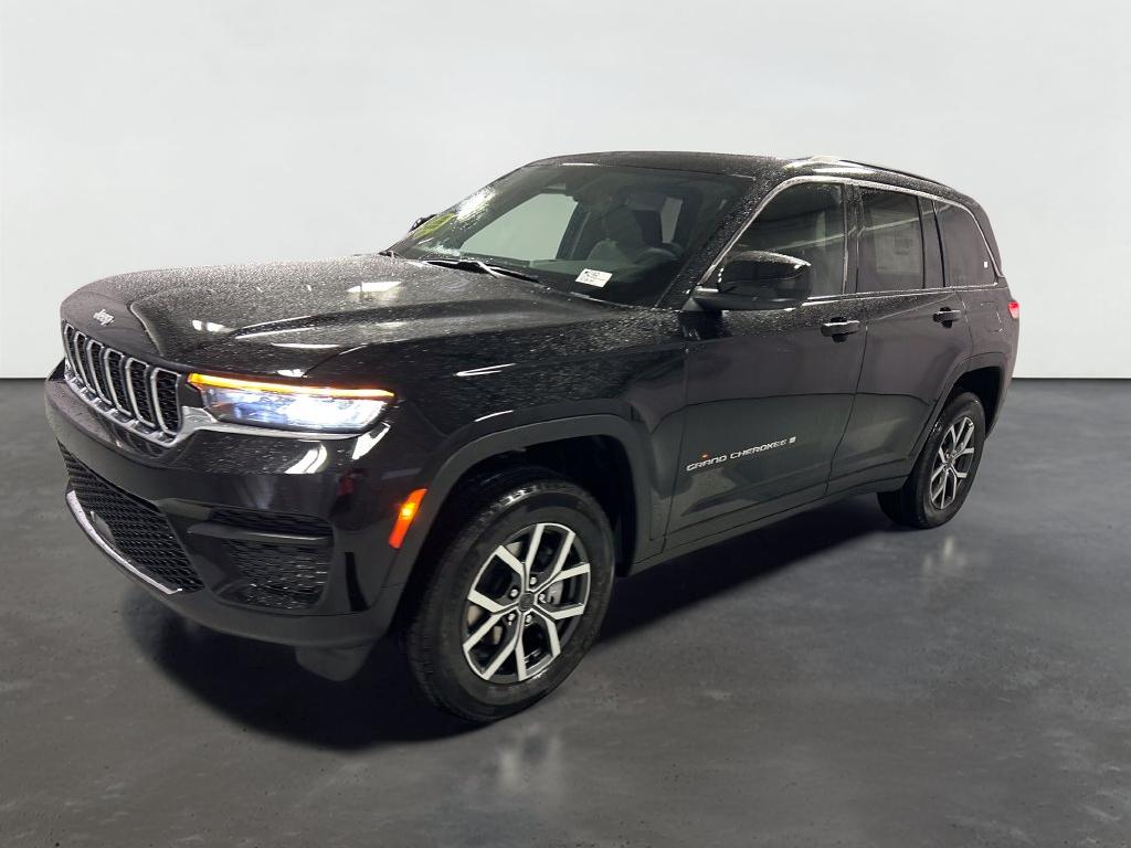 2027 Jeep Grand Cherokee GRAND CHEROKEE LAREDO 4X4