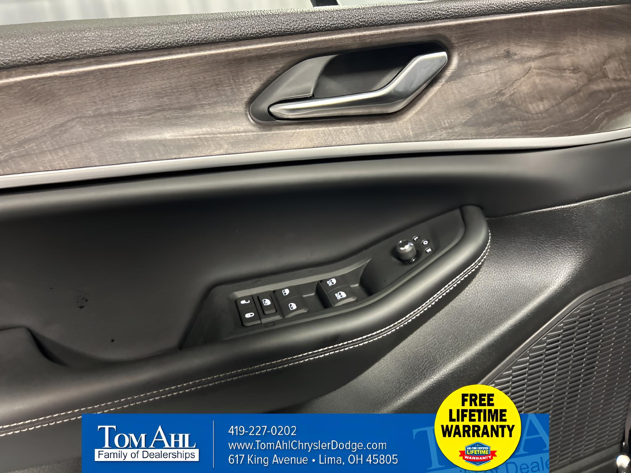 2027 Jeep Grand Cherokee GRAND CHEROKEE LAREDO ALTITUDE 4X4