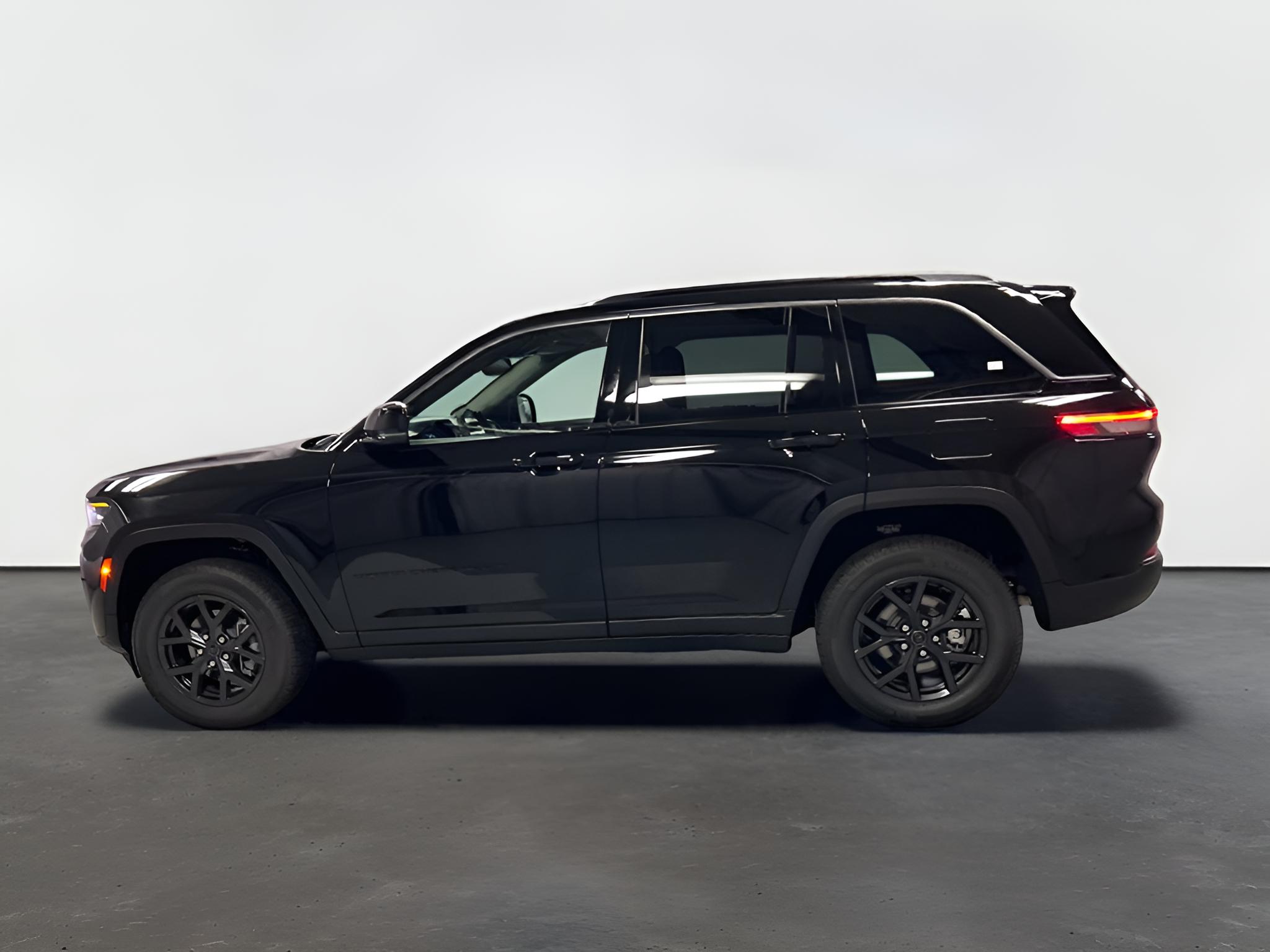 2027 Jeep Grand Cherokee GRAND CHEROKEE LAREDO ALTITUDE 4X4