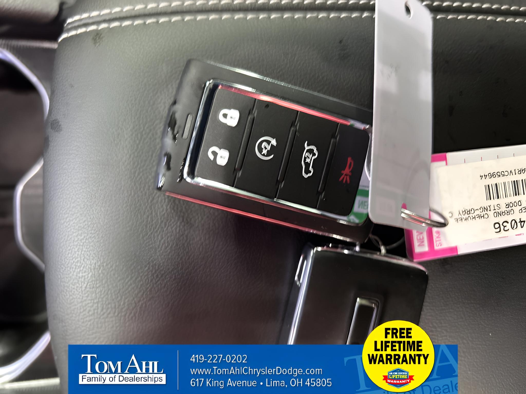 2027 Jeep Grand Cherokee GRAND CHEROKEE LAREDO ALTITUDE 4X4