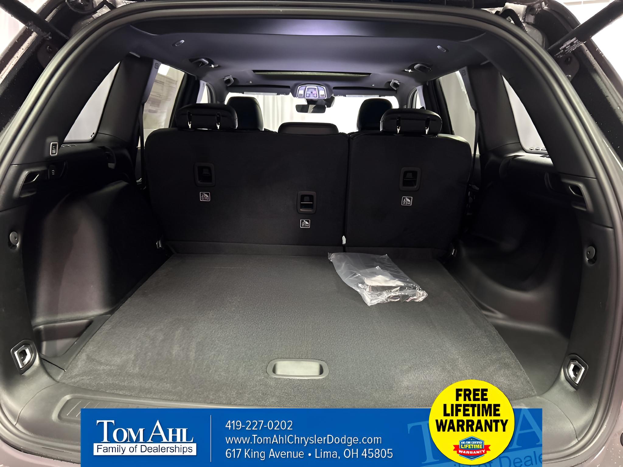 2027 Jeep Grand Cherokee GRAND CHEROKEE LAREDO ALTITUDE 4X4